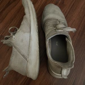 Used needs scrub adidas Womens size 8.5 sneakers